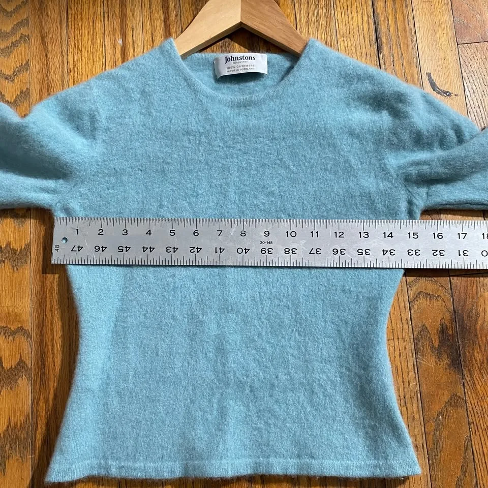 Cashmere Vintage Long Sleeve Knit Sweater image indicator(5)