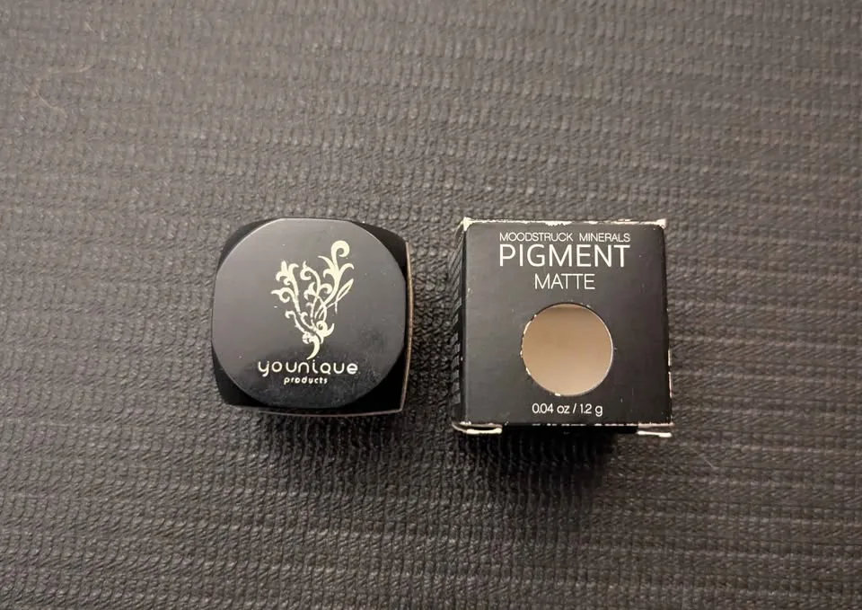 New - Younique Moodstruck Mineral Pigment Eye Shadow - New image indicator(3)