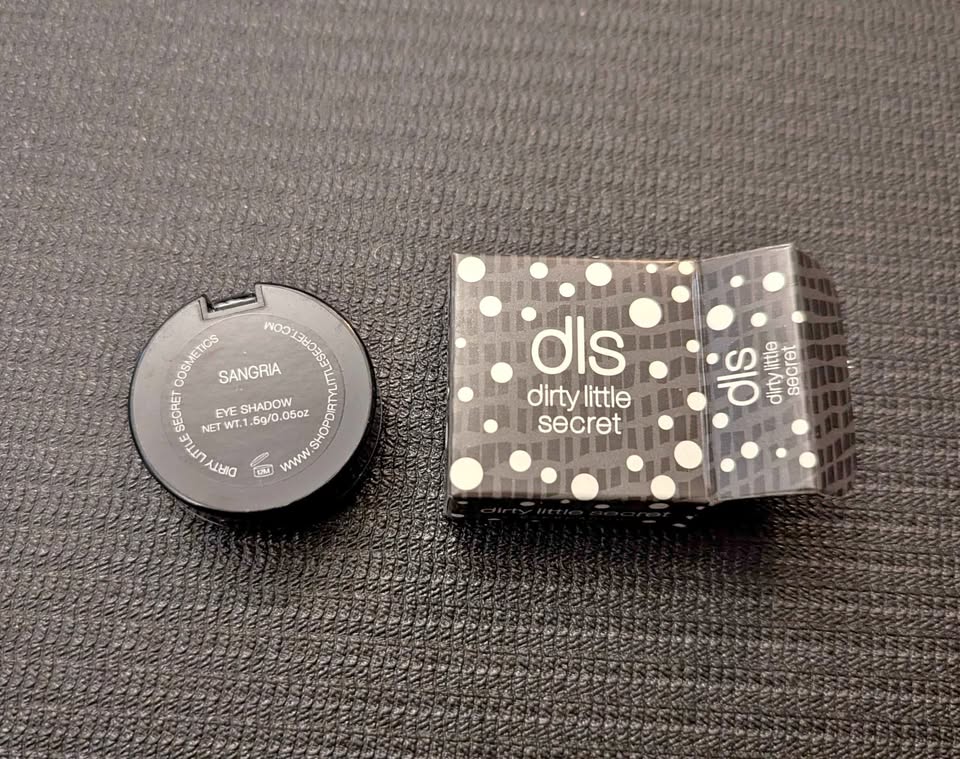 Never Used - Dirty Little Secret Eyeshadow - Sangria
