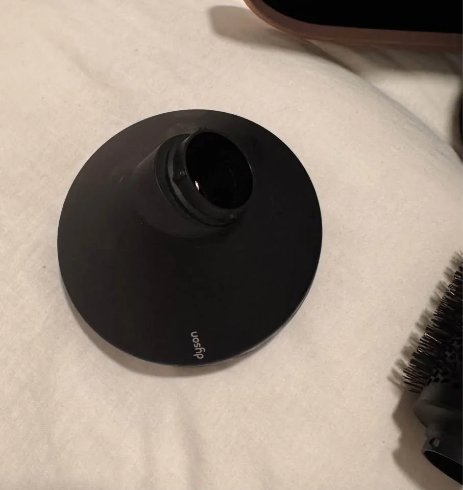 Dyson Air wrap with diffuser image indicator(5)