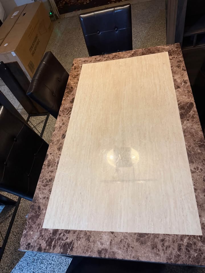 Dining room table - photo 4