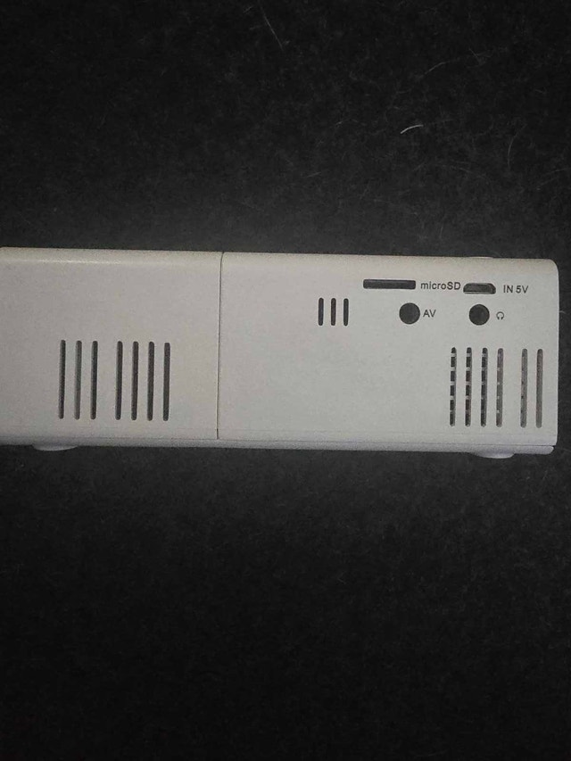 Compact LED Projector - photo 5