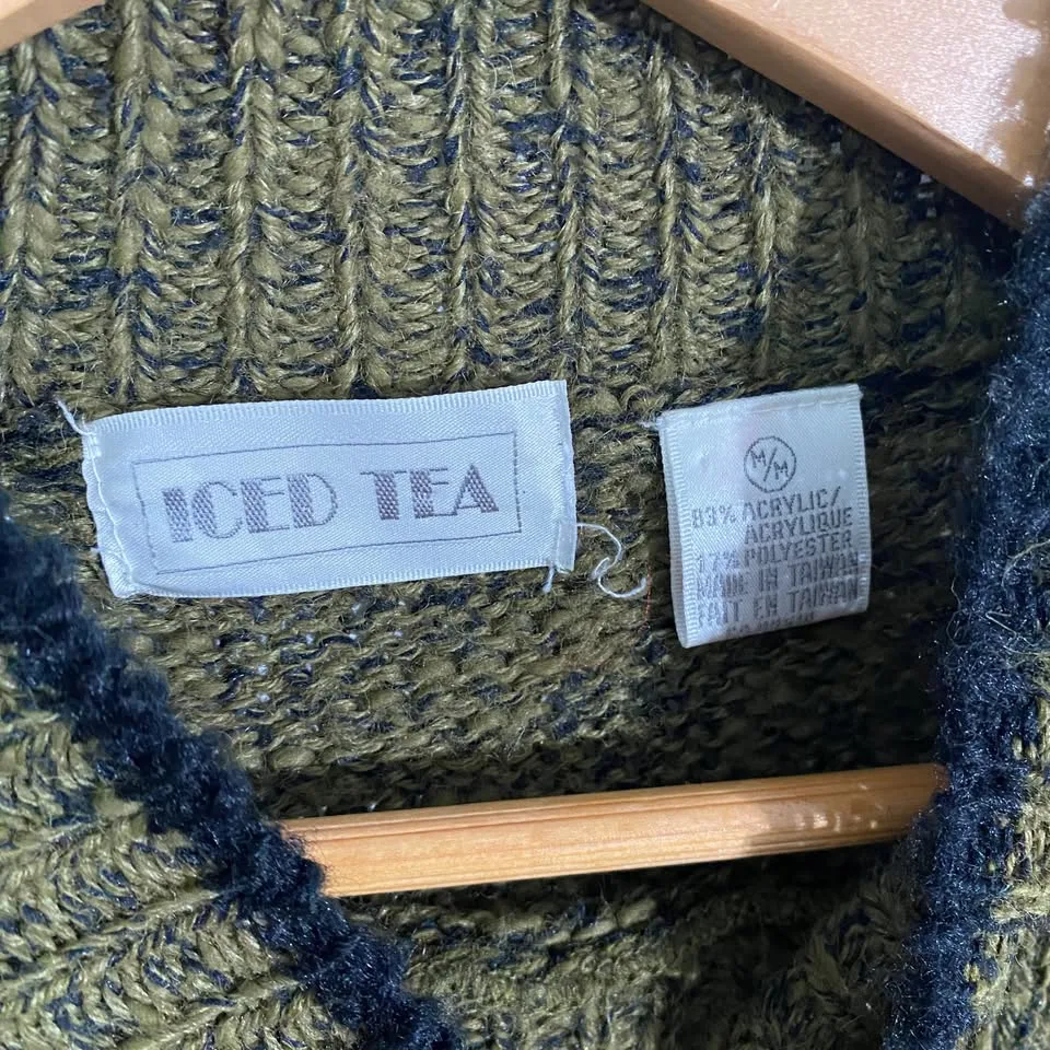 Vintage mock neck sweater image indicator(7)