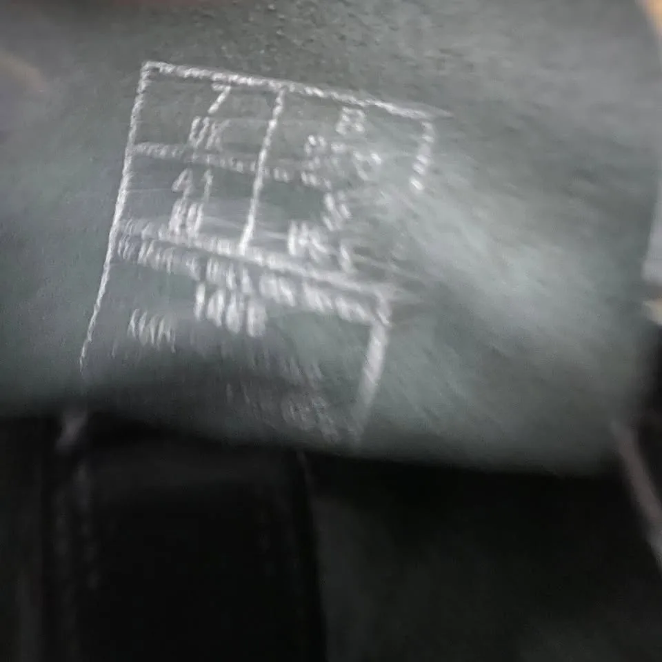 Dr Martens Sinclair Black size 9 womens image indicator(6)