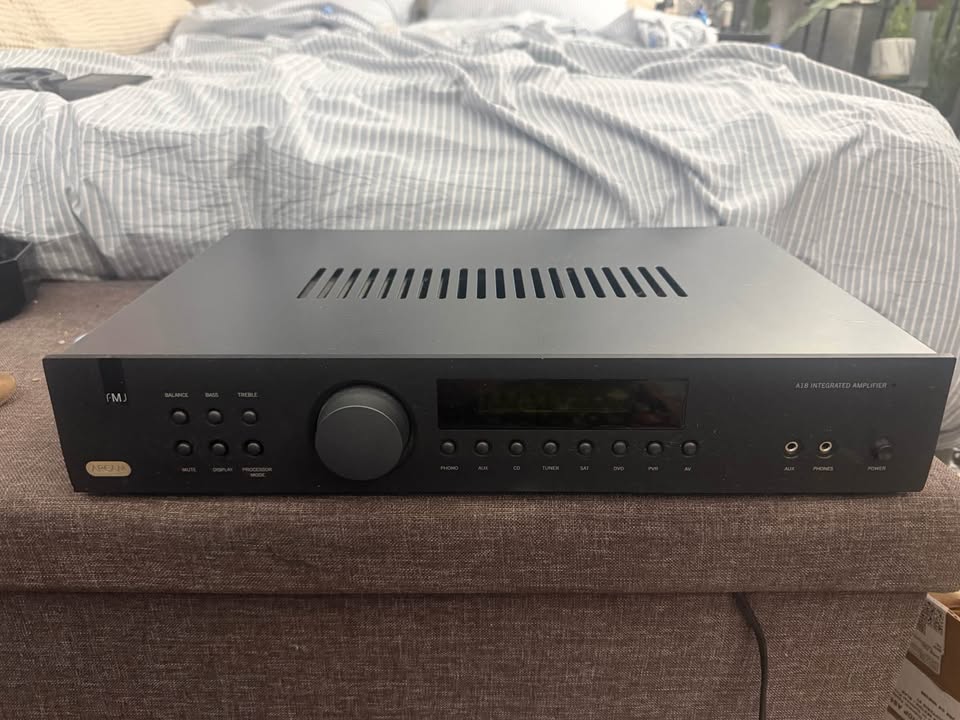ARCAM FMJ A18 Integrated Amplifier - photo 2