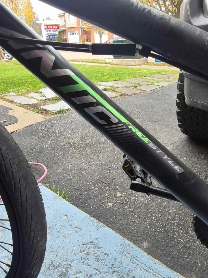 Stunt bike i guess u call il image indicator(5)