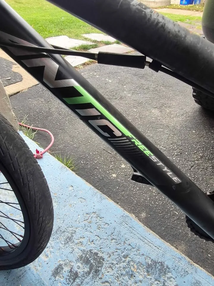 Stunt bike i guess u call il image indicator(6)