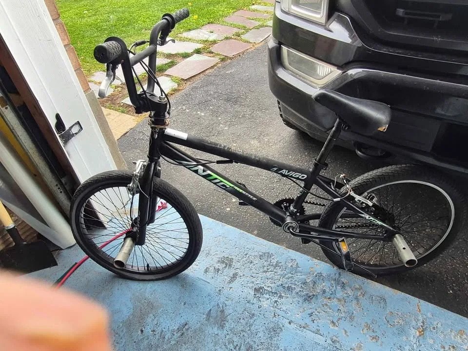 Stunt bike i guess u call il image indicator(7)