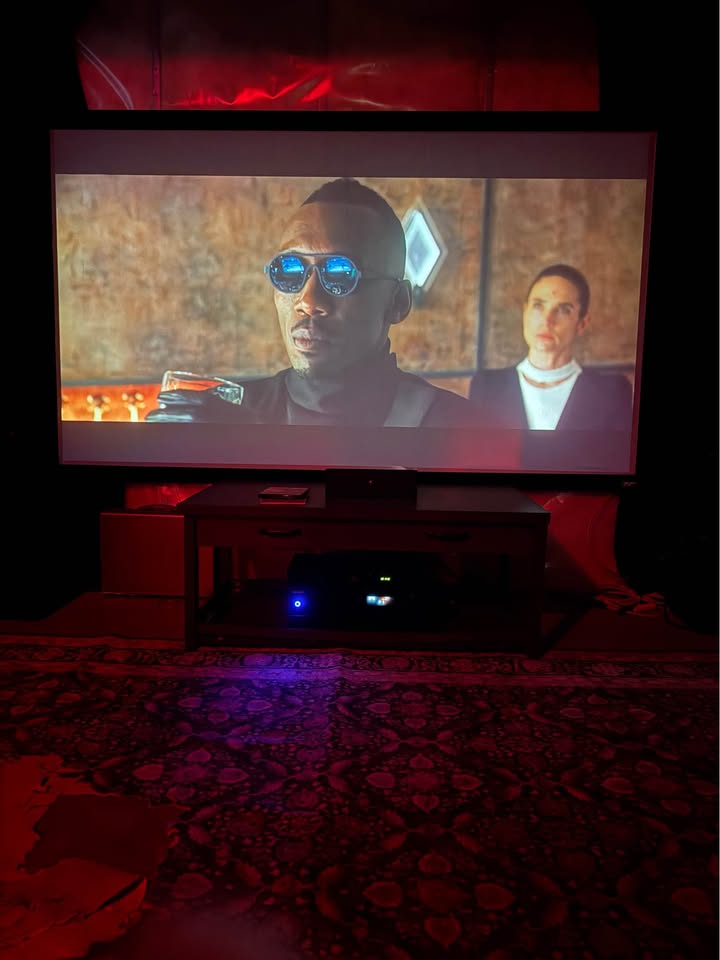 100” Home Theatre Projector Bundle - photo 2