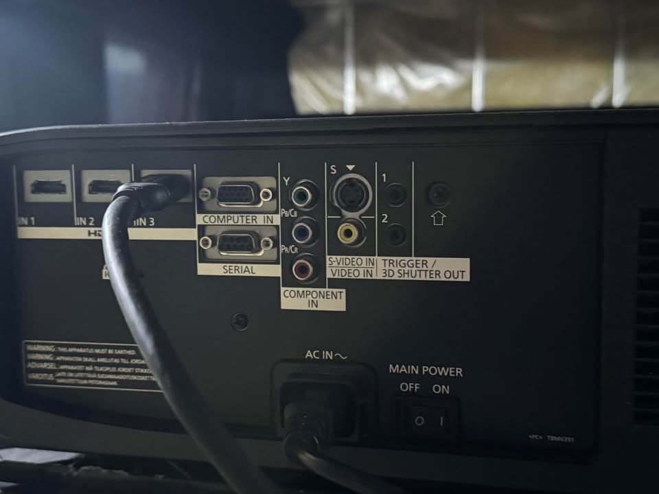 100” Home Theatre Projector Bundle - photo 4