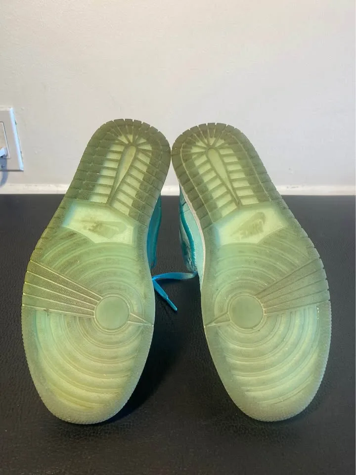 Women’s “Season of Her - Aqua” Air Jordan 1s – Size US 9 image indicator(5)