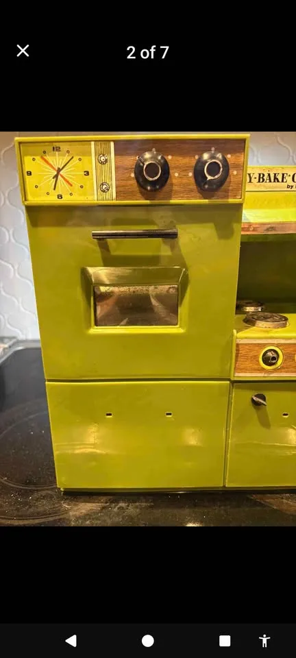 Vintage 1970s Green Kenner Easy-Bake Oven image indicator(2)