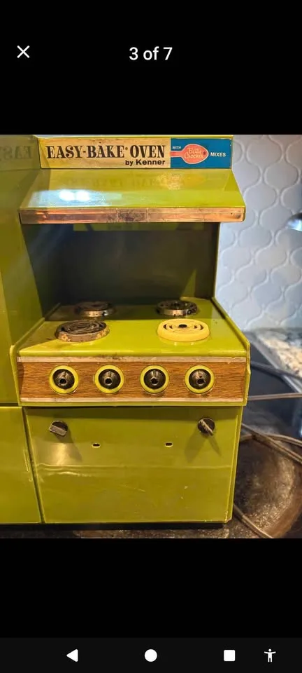 Vintage 1970s Green Kenner Easy-Bake Oven image indicator(3)