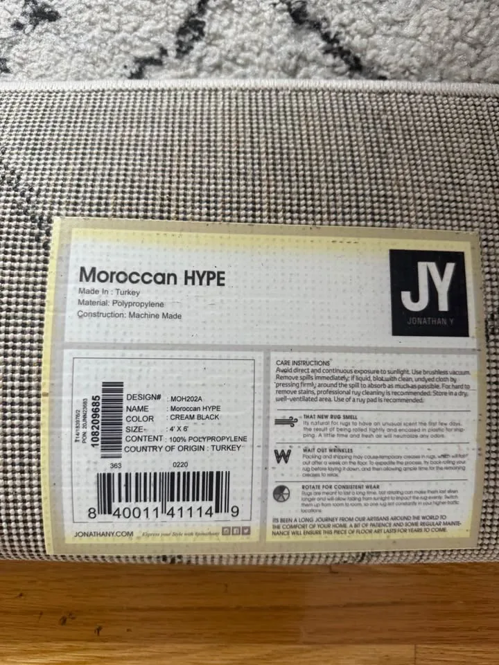 Moroccan 6x4 black and beige area rug image indicator(2)