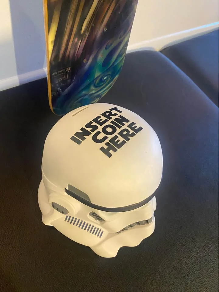 Disney Star Wars Stormtrooper Money Box & Skateboard image indicator(5)
