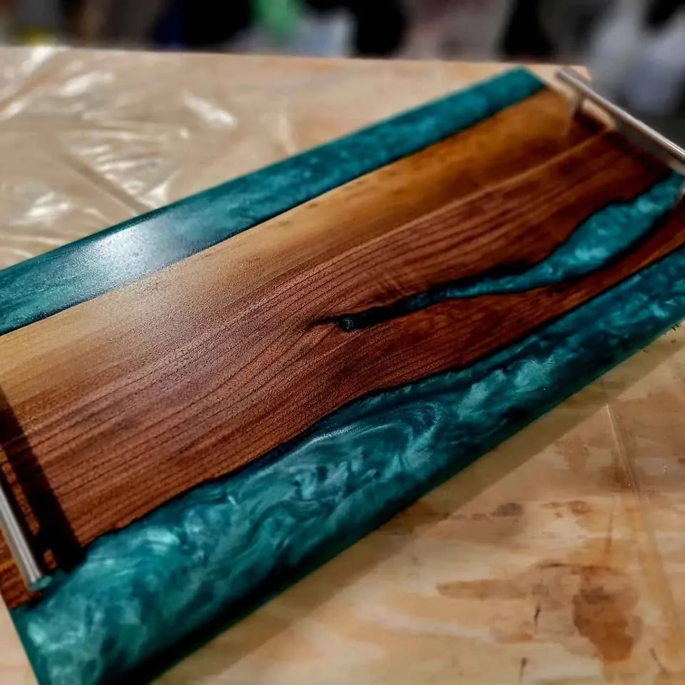 Summer Vibes, Served in Style – With a Splash of Epoxy! image indicator(9)