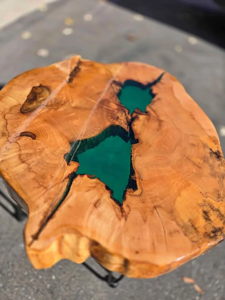 Magnificent Maple Transparent Jade Side Table