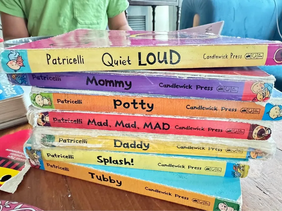 Leslie patricelli book collection