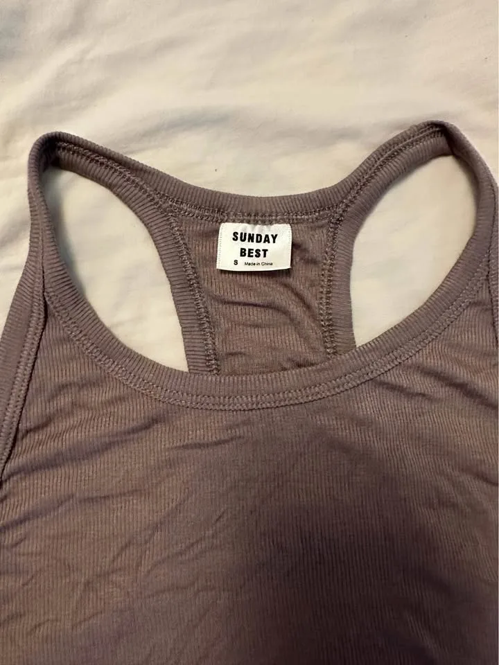 Aritzia Sunday Best Cropped Ribbed Tank Top image indicator(2)
