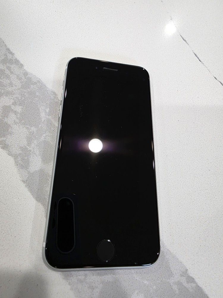 Apple Iphone SE 2nd Gen 64Gb White UNLOCKED - photo 3