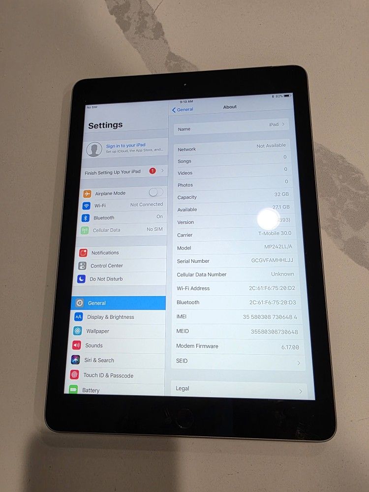 Ipad 5th Gen 32GB Wifi Cellular - photo 2