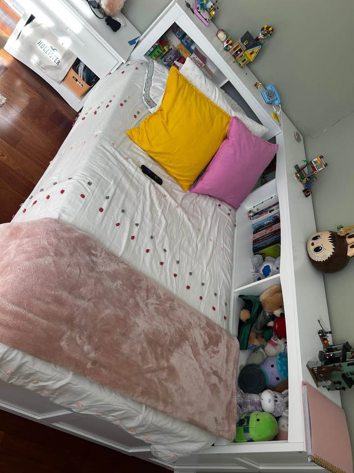 🛏️ Cama Twin con repisa – ¡Como nueva! Twin Bed with Matching Sh - photo 2