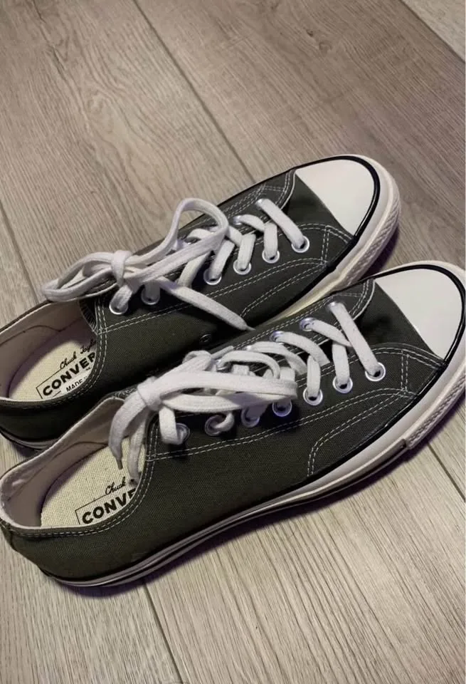 BRAND NEW MENS CONVERSE LOW TOPS DARK GREEN SNEAKERS image indicator(9)