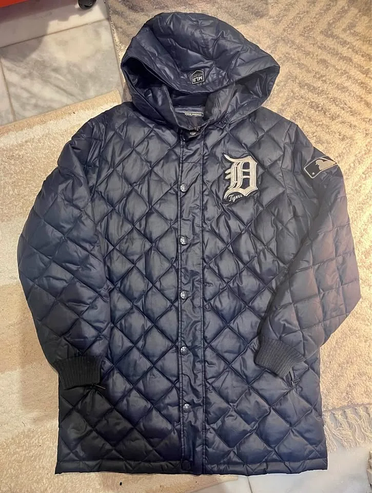 Detroit Tigers MLB Puffer Jacket Men’s medium