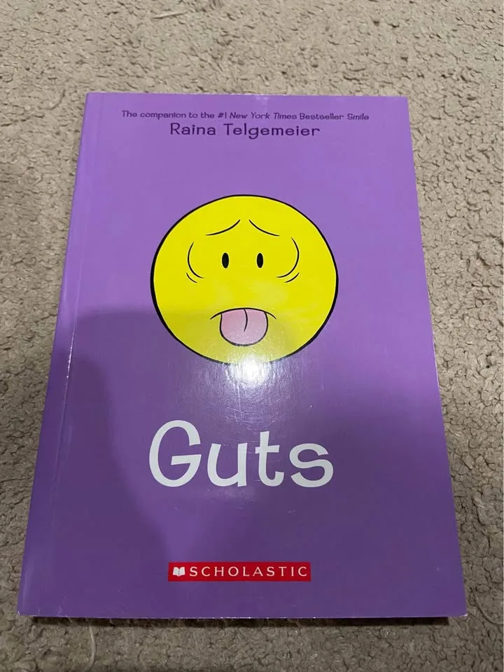 The Baby-Sitters Club & Raina Telgemeier Book Collection image indicator(6)