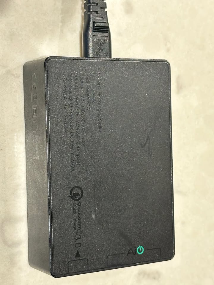 Aukey 6-Port USB Charging Station - photo 3