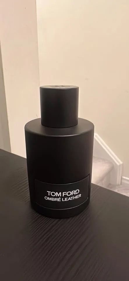 TOM FORD Ombre Leather 100ml (Pickup Only Brampton) image indicator(2)