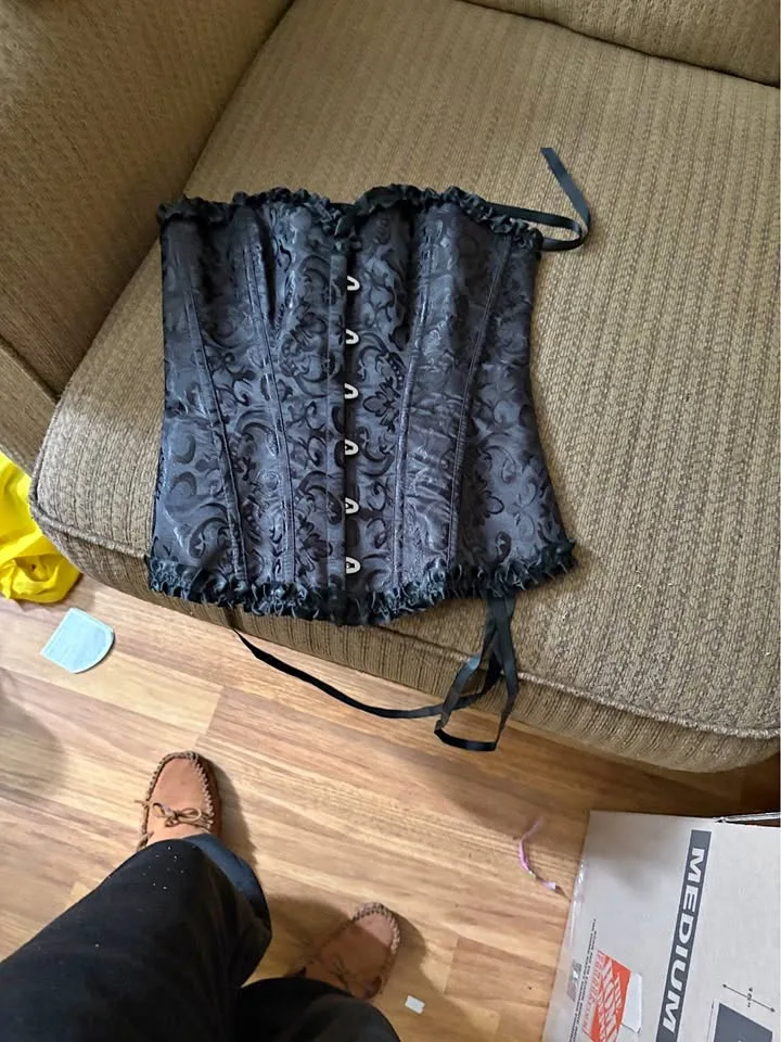 Black European Style Corset thumbnail