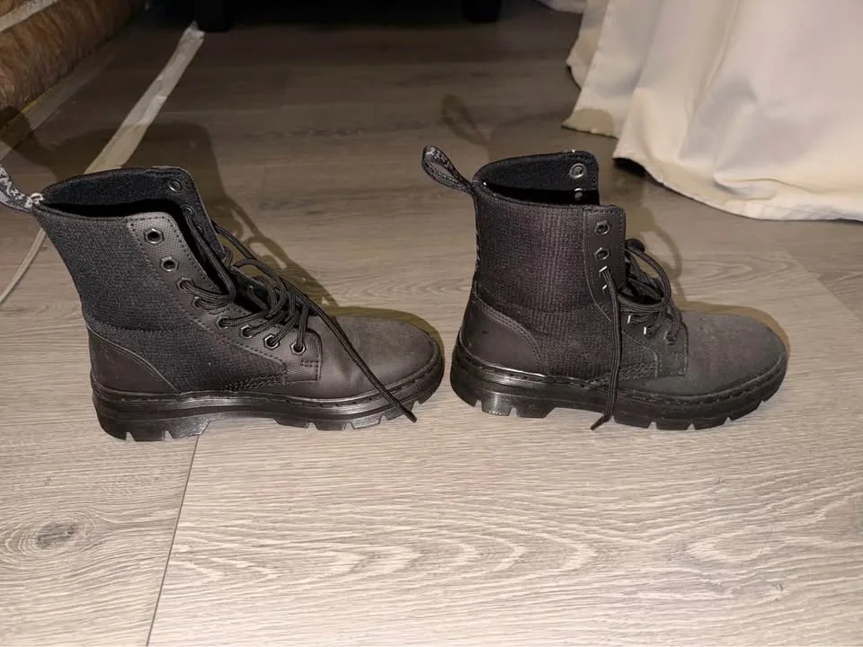 Womens Dr. Martens image indicator(6)