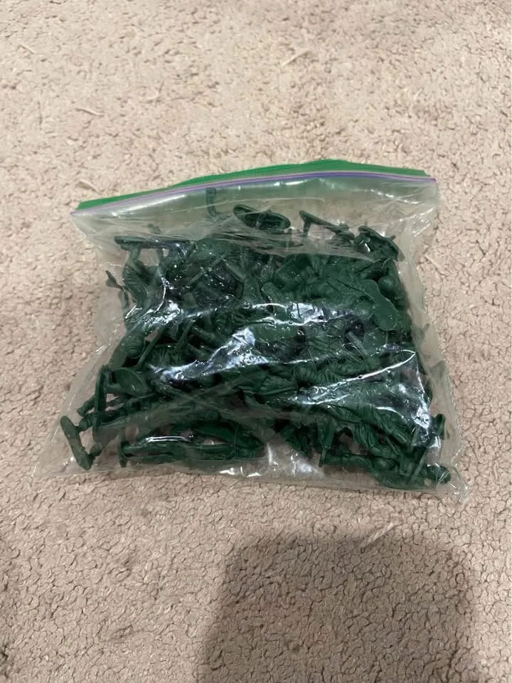 Green Army Men Toys image indicator(2)