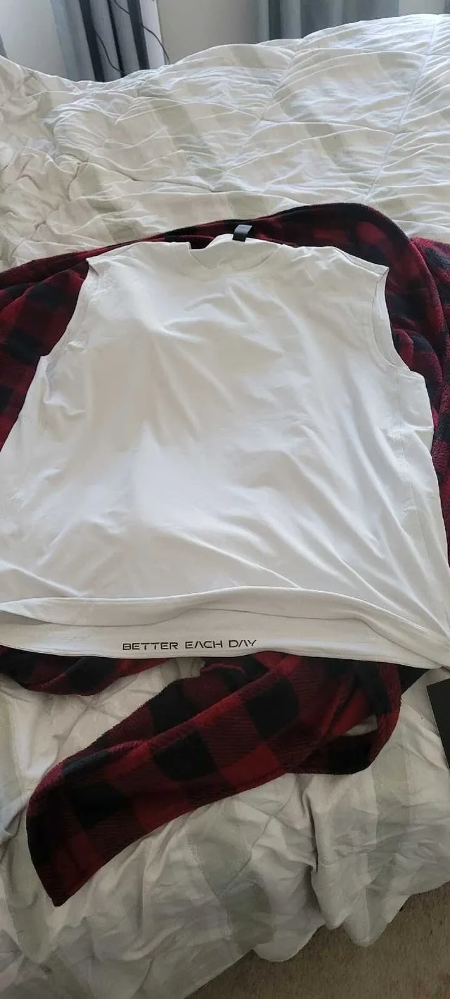 LULULEMON easy set train (men's Large) brand new. Never worn image indicator(5)