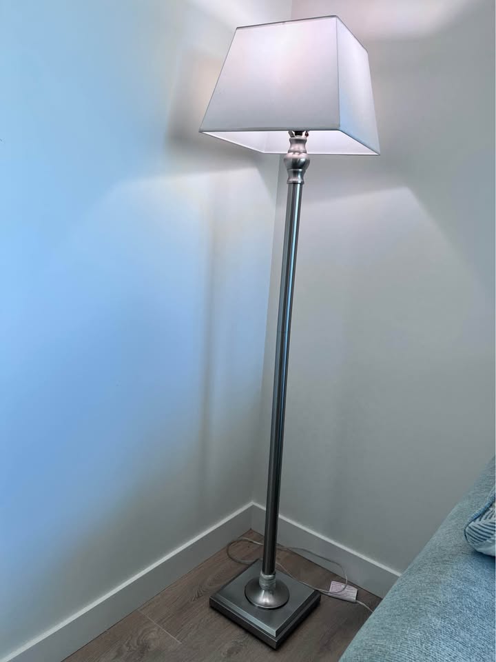 Standing Floor Lamp - Like New - $40 - photo 4