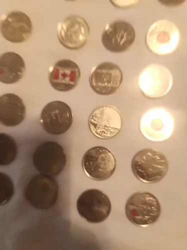 Canadian Conmemorative  Quarters Lot 32 Coins image indicator(10)