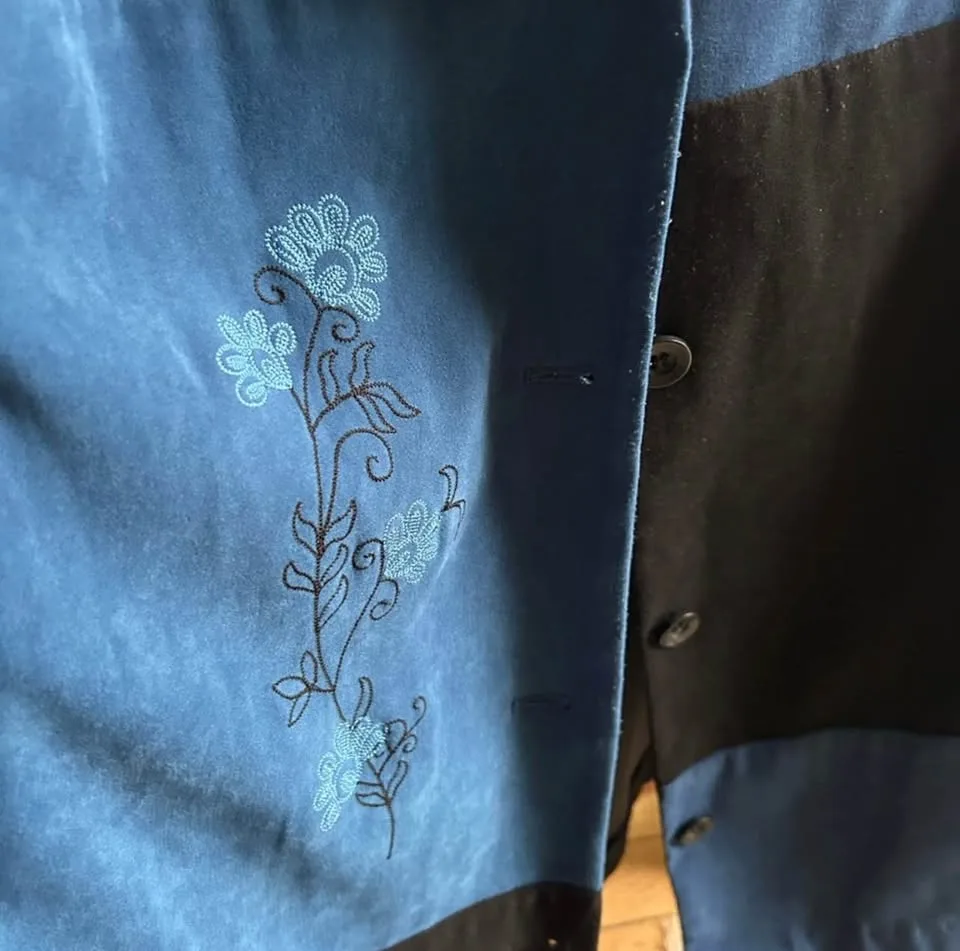 JM Collection Vintage Patchwork Floral Embroidered Blazer size L image indicator(3)