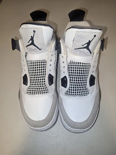 Jordan 4 Retro GS Size 6.5Y