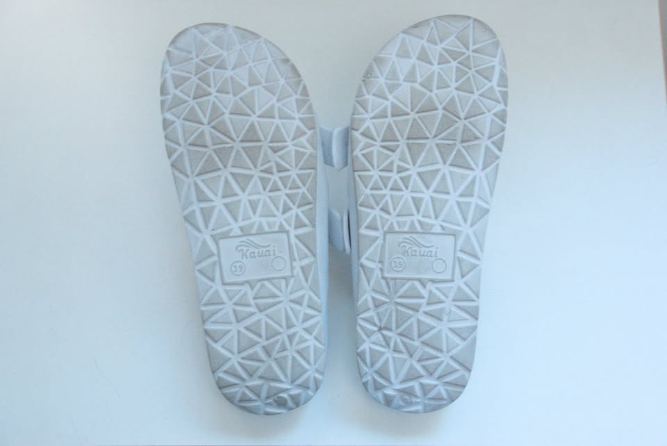 White Kauai Two-strap Foam Sandals (39 / W8.5 / M6.5) - photo 4