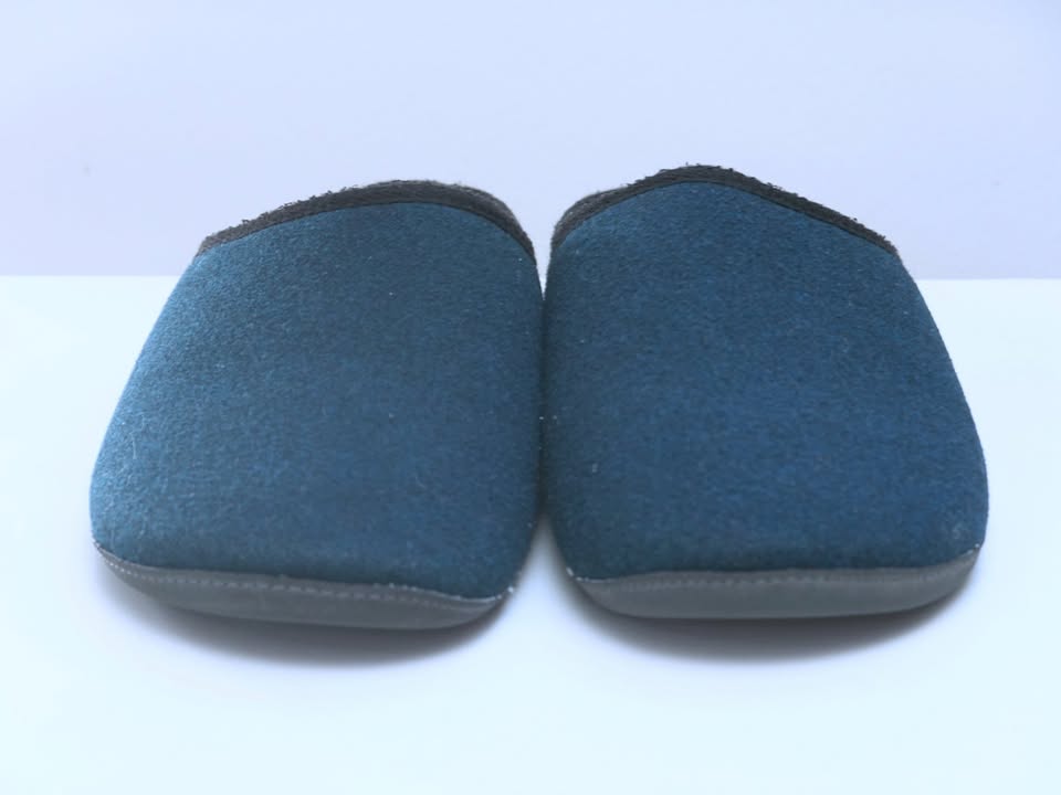 Blue Indoor Slippers (M6-6.5 / W7-8) 🥕 - photo 4