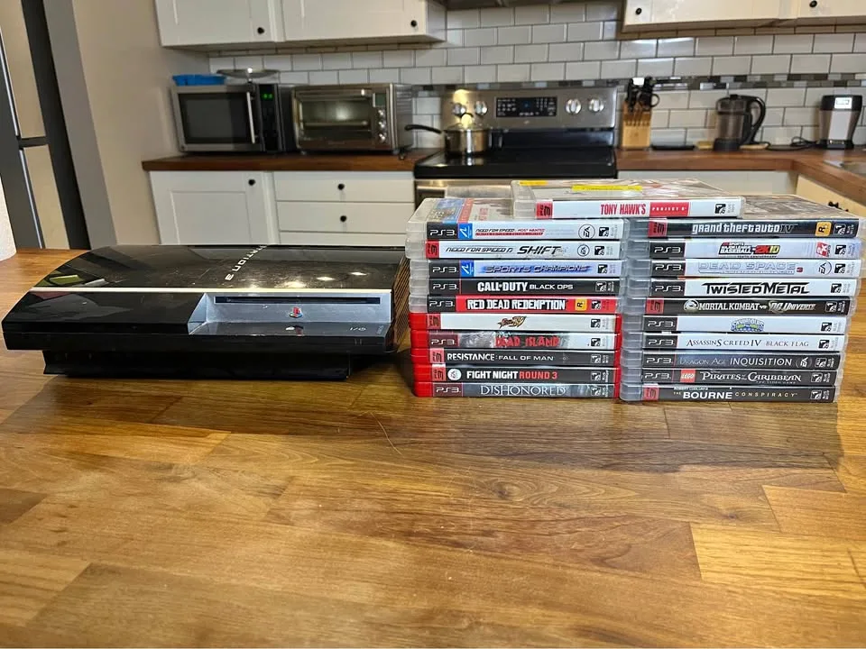 PlayStation 3 Bundle (Console + Cables + 21 Games)