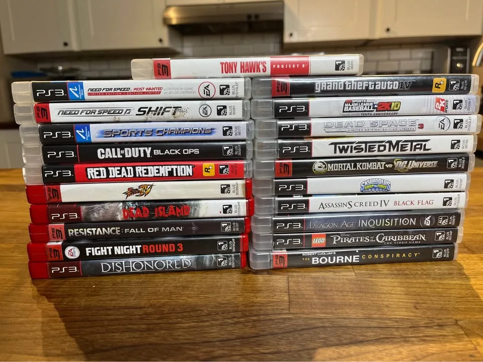 PlayStation 3 Bundle (Console + Cables + 21 Games) image indicator(5)
