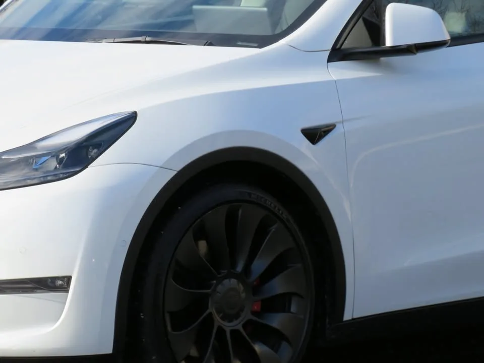 2022 Tesla Model Y Performance AWD No Accidents image indicator(2)