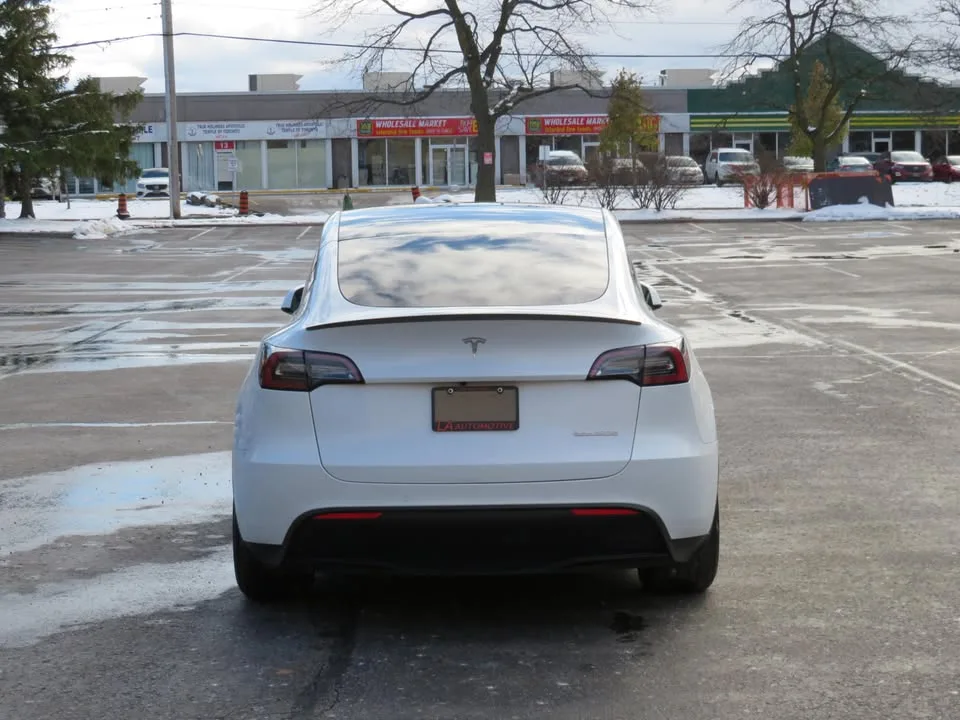 2022 Tesla Model Y Performance AWD No Accidents image indicator(7)