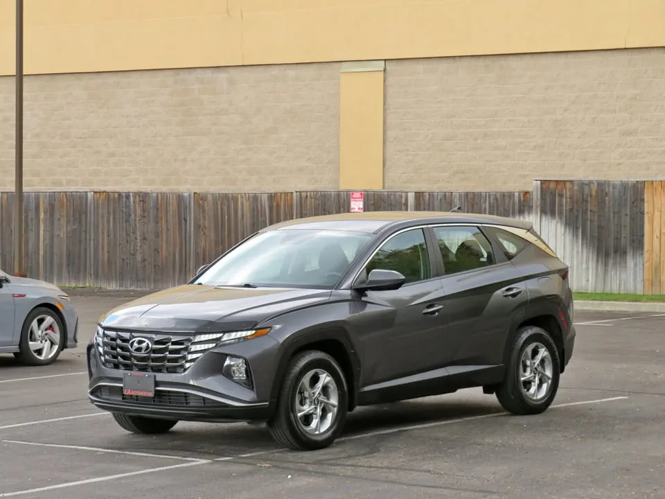 2022 Hyundai Tucson Essential AWD NO ACCIDENTS thumbnail