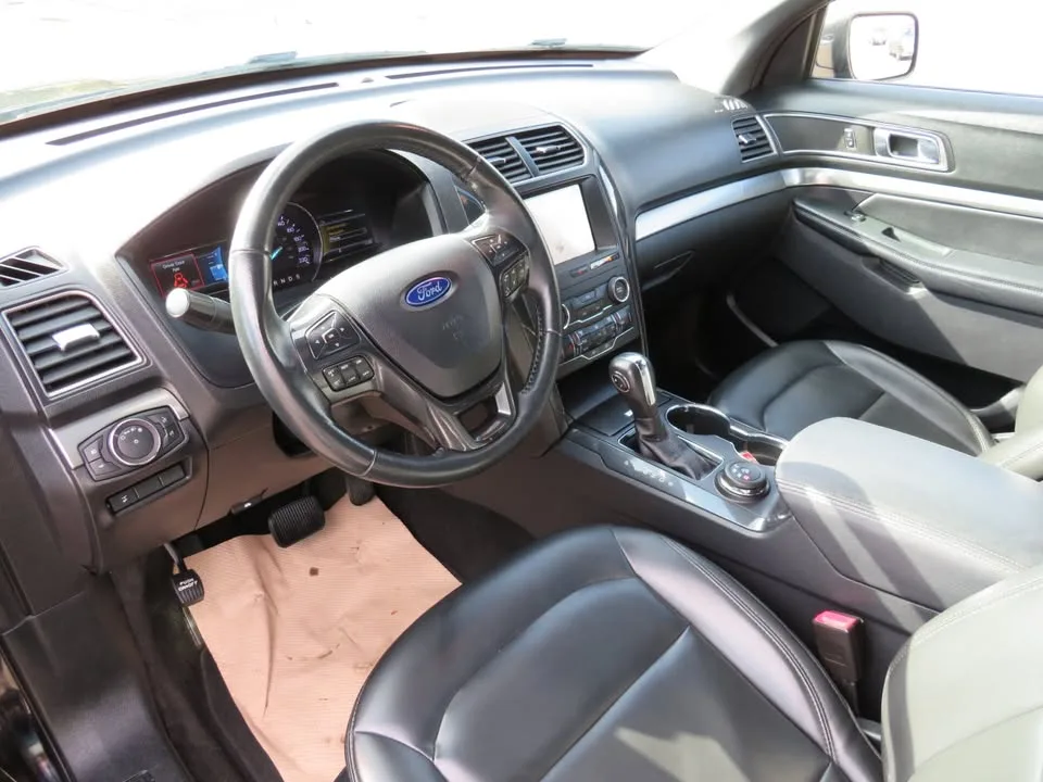 2019 Ford Explorer XLT 4WD w/Panoroof Leather Navi image indicator(10)