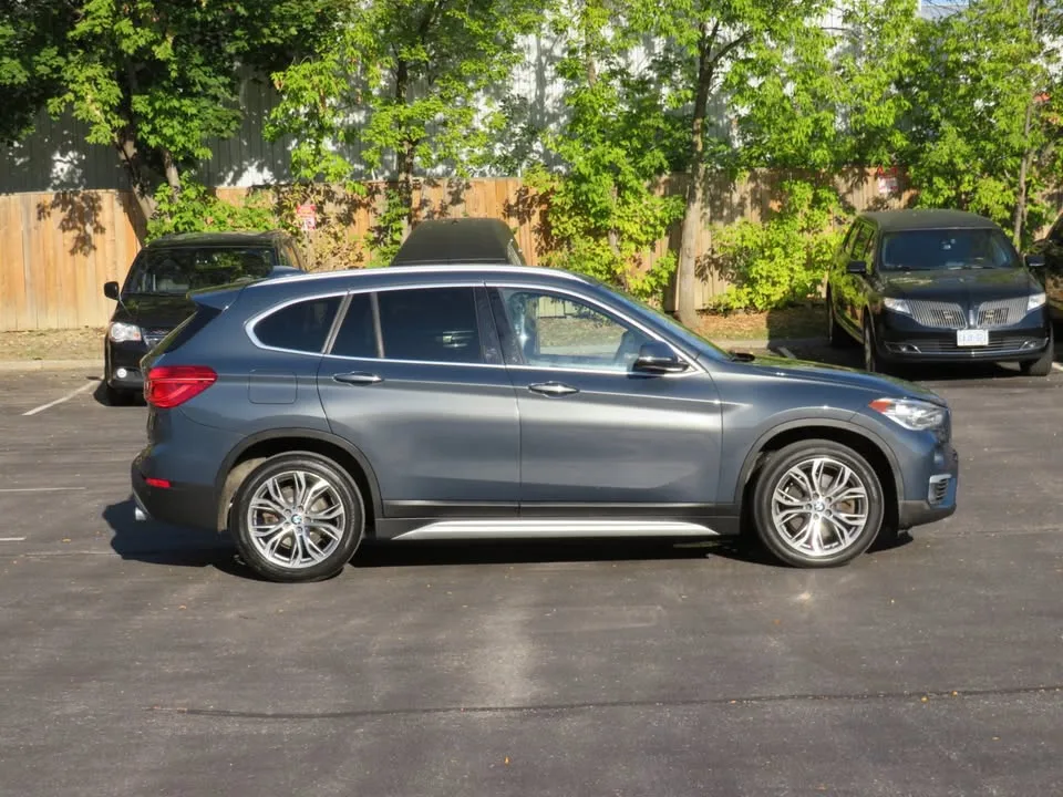2019 BMW X1 XDrive28i Sport w/Navi B.Camera CarPlay Sunroof image indicator(5)