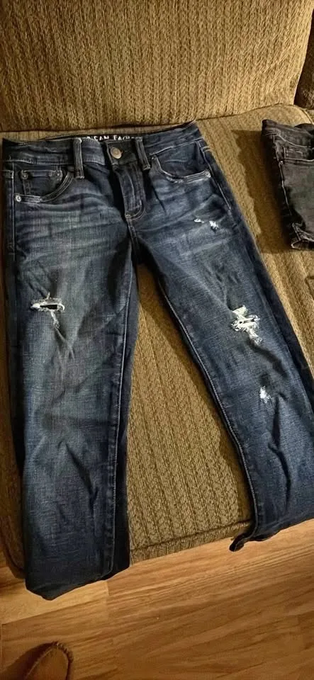 American Eagle Ripped Dark Jeans thumbnail