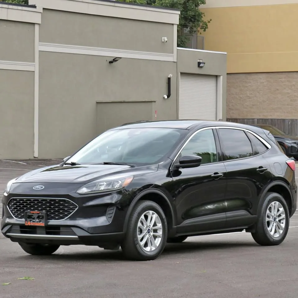 2020 Ford escape se awd w/ carplay camera clean title thumbnail